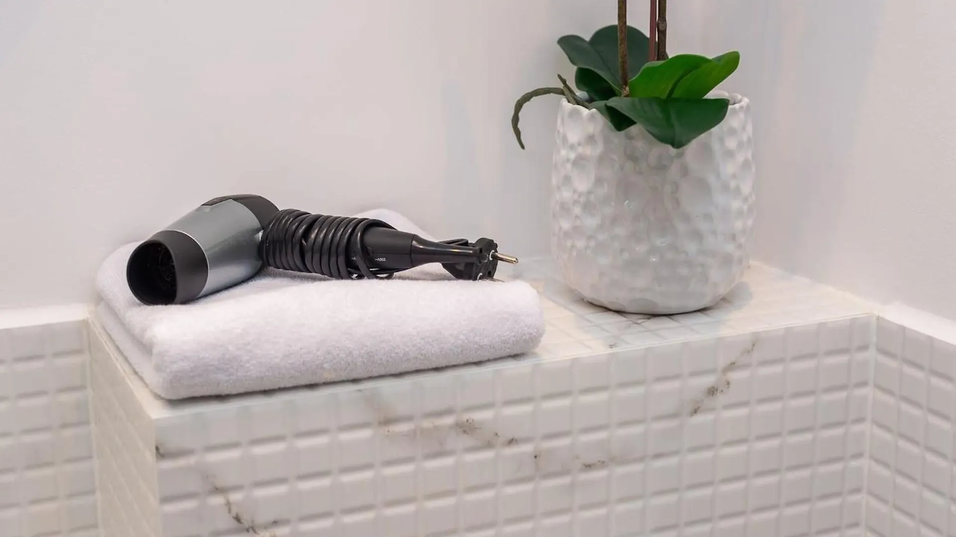 Mokotowska 51 - Stylish Apartment By Noclegi Renters Warsaw 0*,